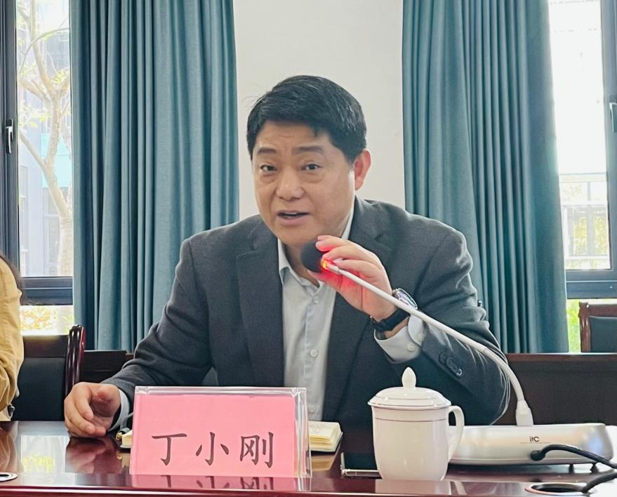 【正学丁三·教科研】南京市教育科学“十四五”规划“金陵好课堂”专项课题开题论证会_html_1ad6ea3f.jpg