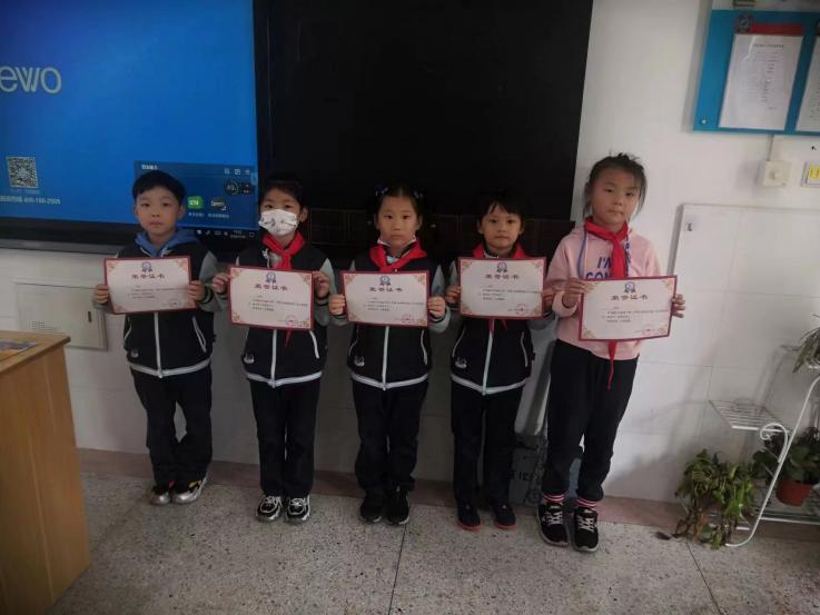 【正学丁三】居家防疫，云端学习亦精彩_html_6b57564a.jpg