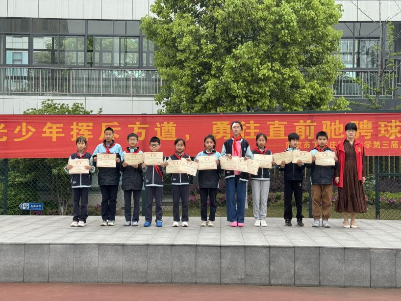【正学丁三·德育】天道酬勤，力耕不欺--第十一周劳动最光荣主题升旗仪式报导_html_54804fc4.jpg