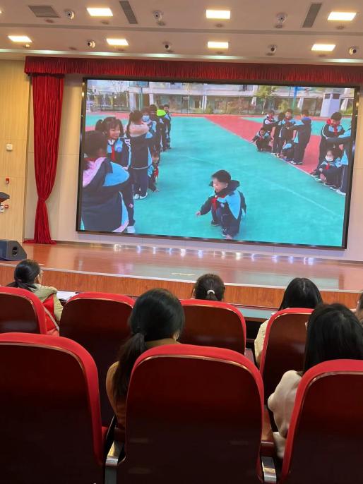 【正学丁三】行有智慧，做德育有心人——丁家庄第三小学全体班主任会侧记_html_m11282fcd.jpg