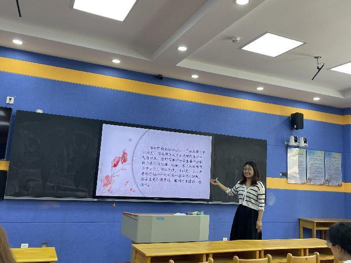 非连续性文本阅读的思与行侧记报道_html_50bdf863.jpg