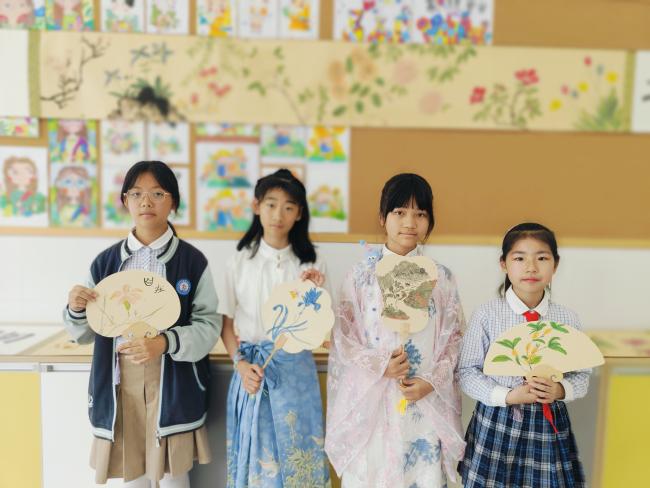 【正学丁三·教学】“妙笔生花润童心 翰墨留香庆六一”_html_50a712af.jpg