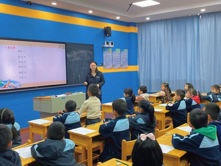 【正学丁三】用心促教研，携手共成长_html_m2edad448.jpg