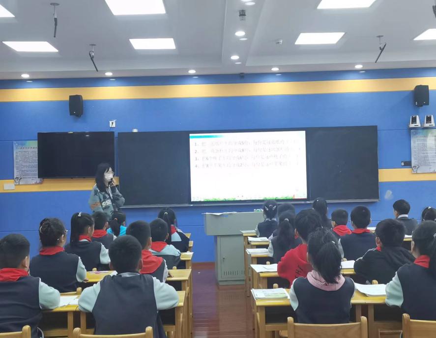 5.6数学教研活动报道_html_50fb1e0f.jpg