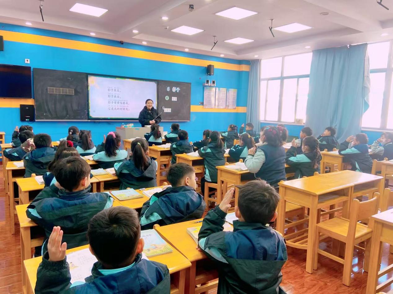 满媛 语文教研报道_html_m48a6e06.jpg