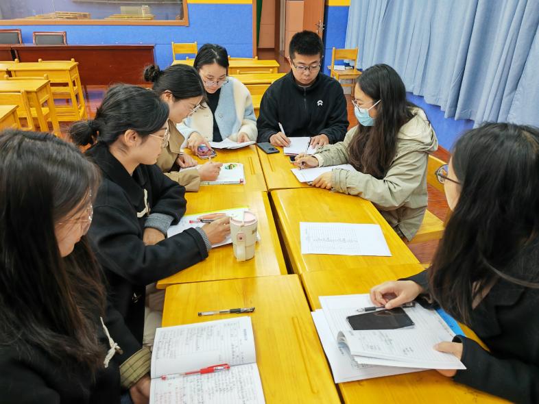 【正学丁三·教学】“劳”以启智，“动”以润心——南京市丁家庄第三小学高年段劳动组集体备课活动侧记_html_m6eb0e84c.jpg