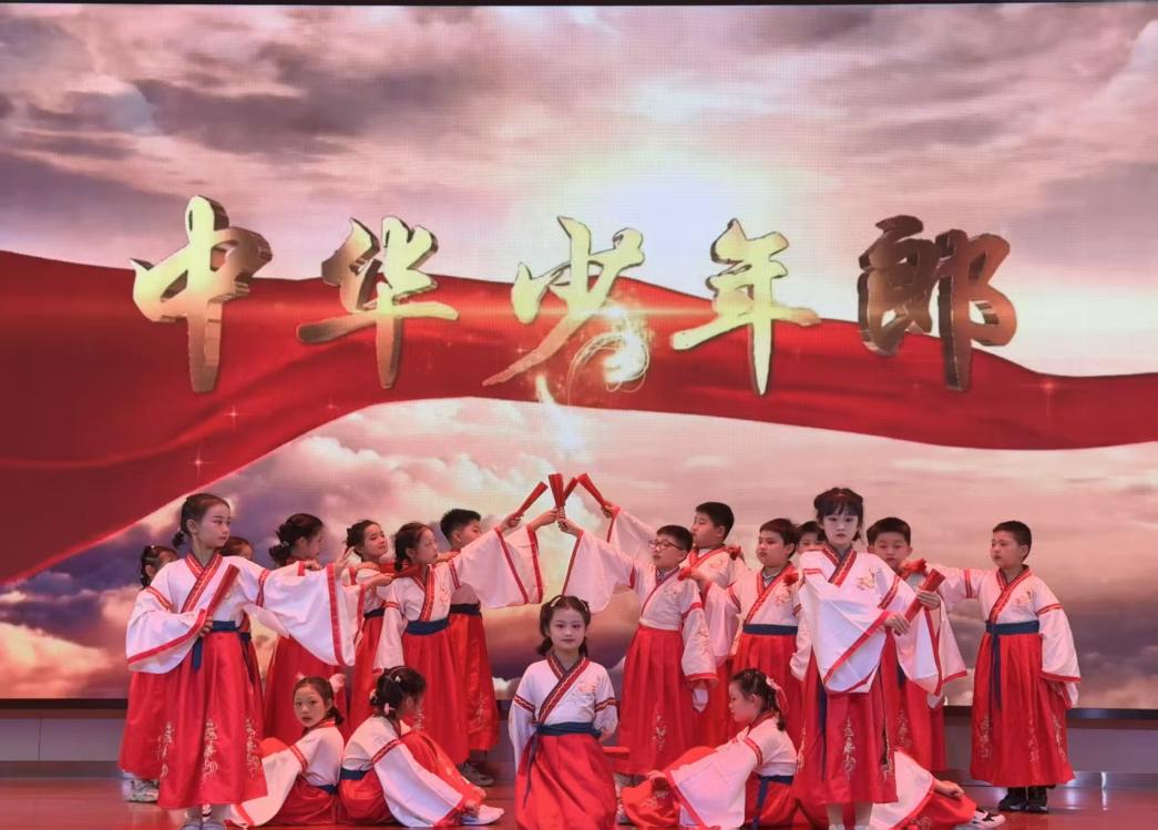 三年级成长礼报道_html_21af6ffa.jpg