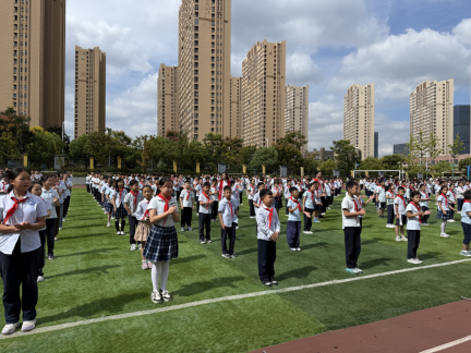 全员导师升旗仪式报道(1)136.png
