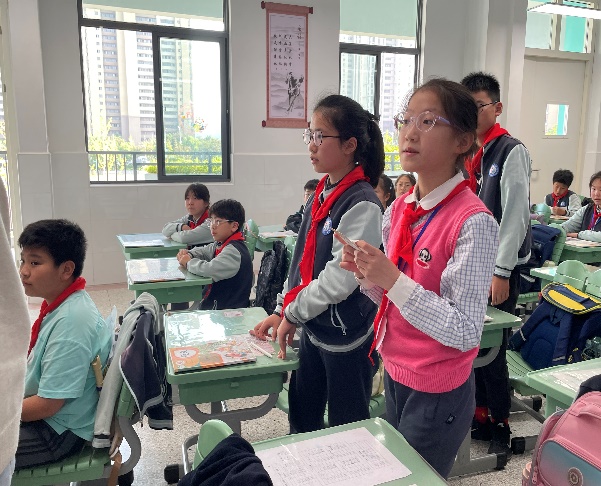 六5班家长进课堂_html_4f3121d3.jpg