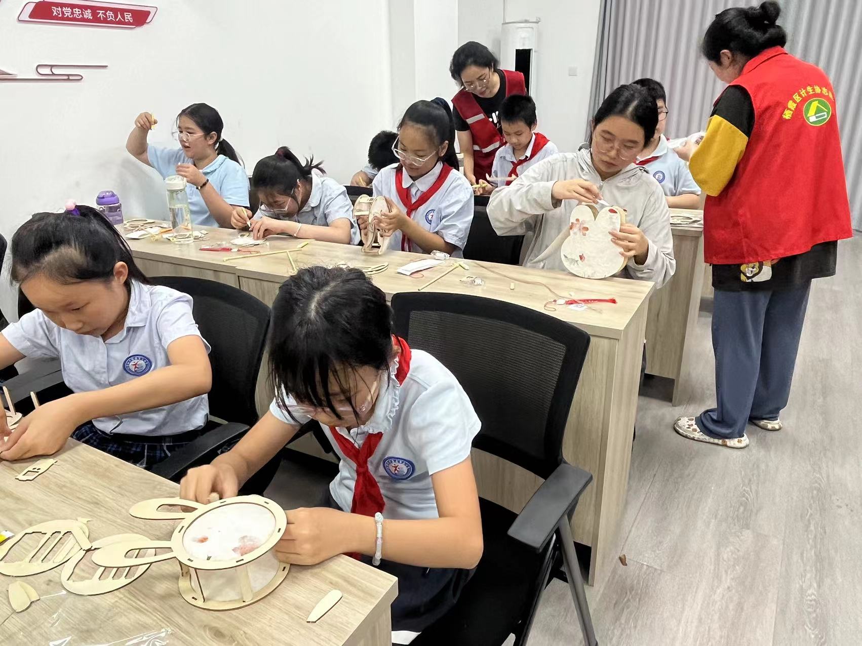 【正学丁三·德育】阅读之光点亮灯笼，共筑传统文化梦_html_m766ade2b.jpg