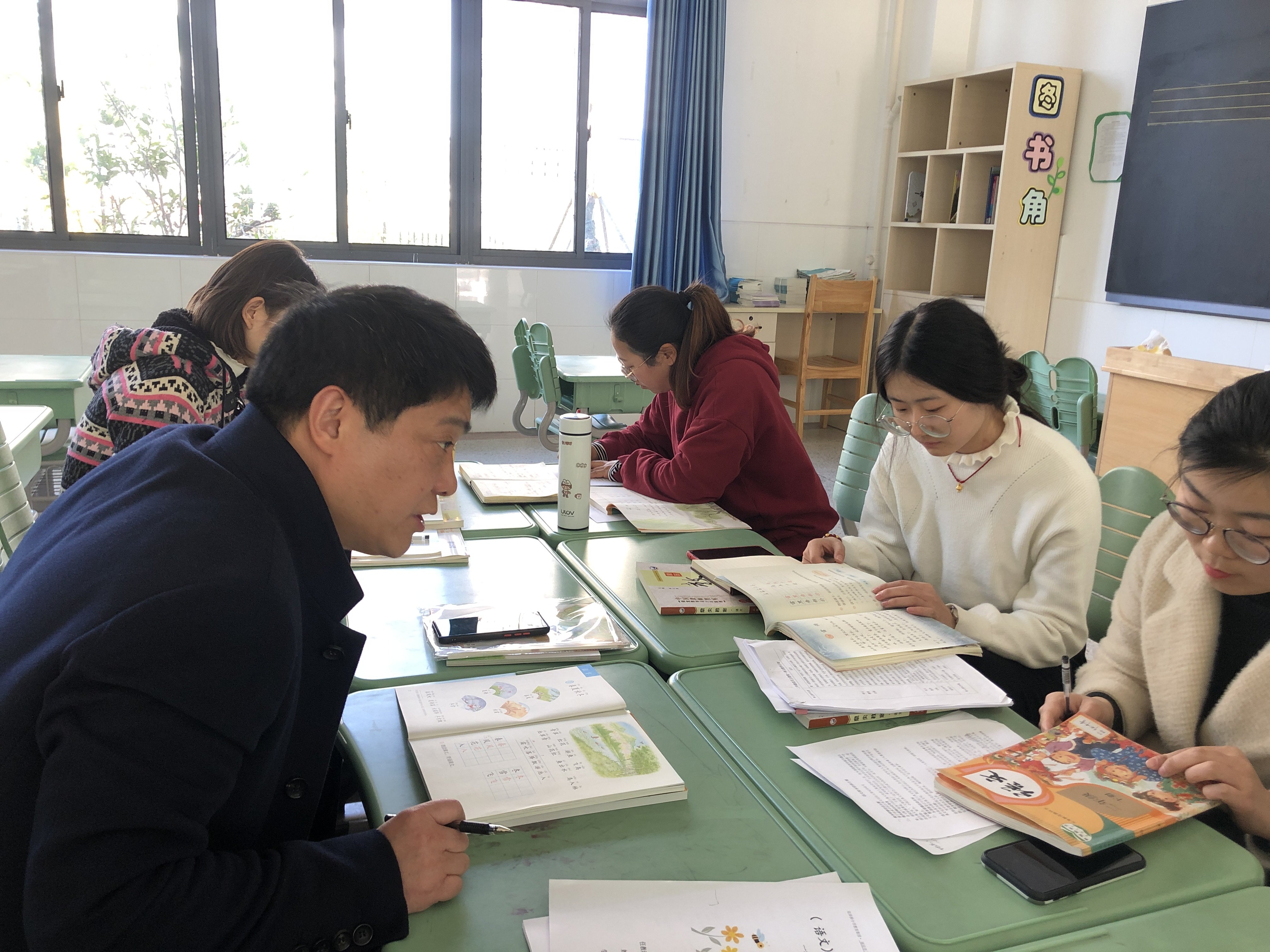语文教研活动报道_html_5325696e.jpg