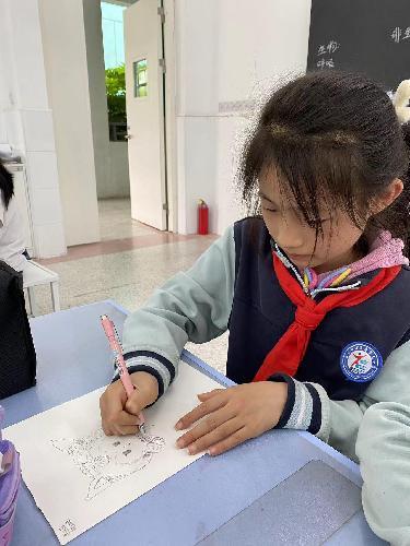 【正学丁三】翰墨盈香，炫彩童心——丁家庄第三小学“艺之独秀”嘉年华活动“书苑”中期考核活动侧记_html_m33b830f6.jpg
