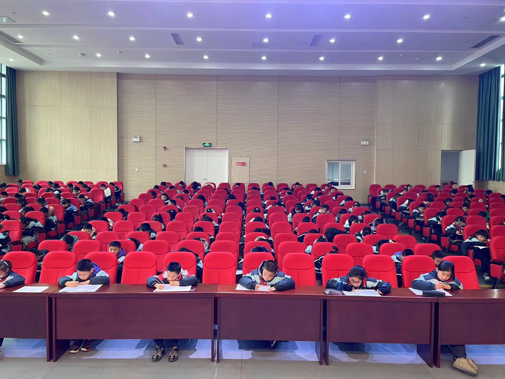 金钥匙比赛报道_html_m64d8ccb3.jpg