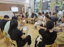 2014.9.13王慧【生命迈幼·臂膀相护】共赴秋约，悦见成长 记迈幼瑜憬湾分中班组家长会活动_html_51336038.jpg