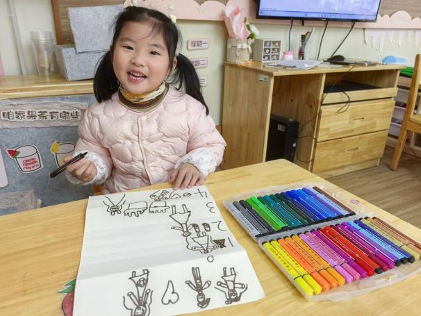 定稿【生命迈幼·校园新闻】春日花漾，爱满心间——迈幼嘉誉山分园“三八妇女节”主题活动_html_58e6e6d7.jpg