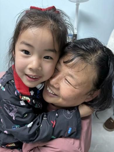 定稿【生命迈幼·校园新闻】春日花漾，爱满心间——迈幼嘉誉山分园“三八妇女节”主题活动_html_7ef99a66.jpg