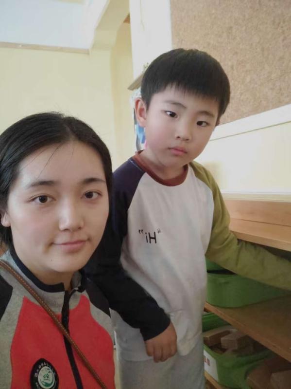 师德报道2_html_6a43ed23.jpg