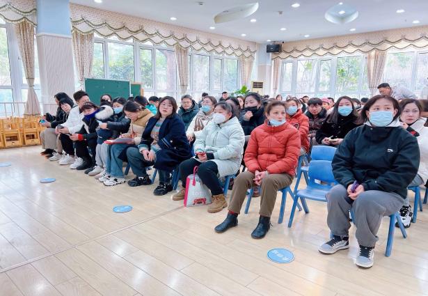 2024.3.1大班家长会z(1)(1)(1)_html_72e302a6.jpg