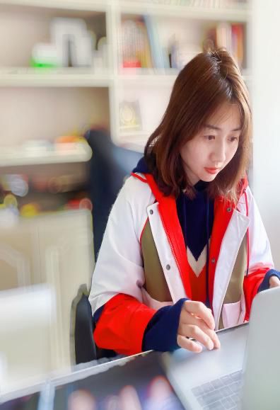 （生命迈幼·特色课程）习课题研究精华 凝众师教育活水_html_99c4b22.jpg