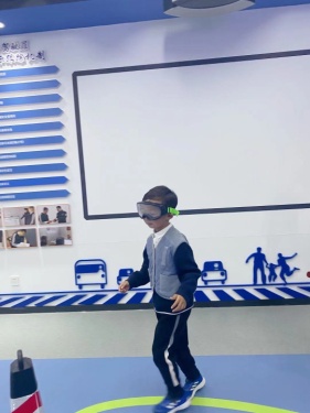 2021.5.13 葛丝丝【家长资源】交通安全伴我行——葛丝丝_html_m5f68371e.jpg