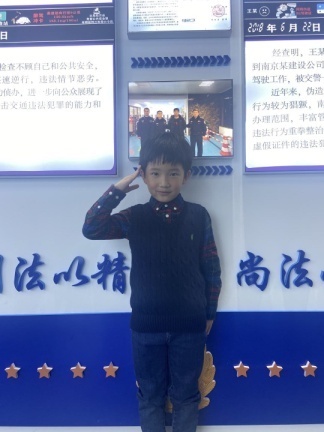 2021.5.13 葛丝丝【家长资源】交通安全伴我行——葛丝丝_html_m42a0c10e.jpg