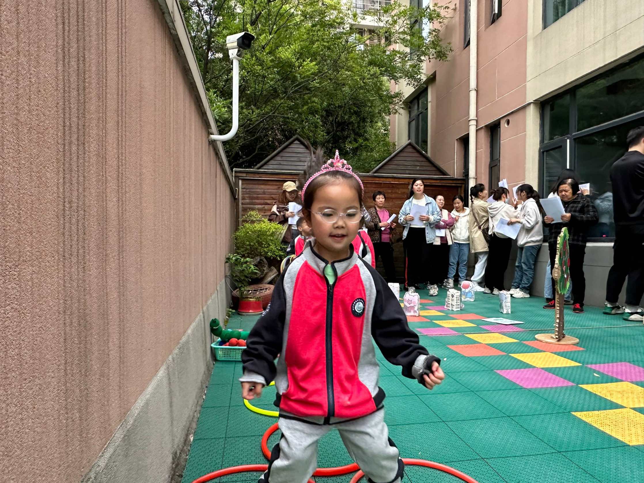 生命迈幼·校园新闻】“伴”日有约，“游”见精彩——迈幼一园小班家长开放日 (2)(1)(1)_html_47c945d5.jpg