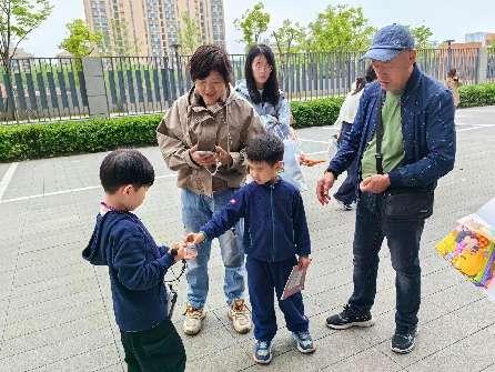 2025.4.21李丽【生命迈幼&middot;童年畅玩】把春天“读”给你听 (1)_html_m56977067.jpg