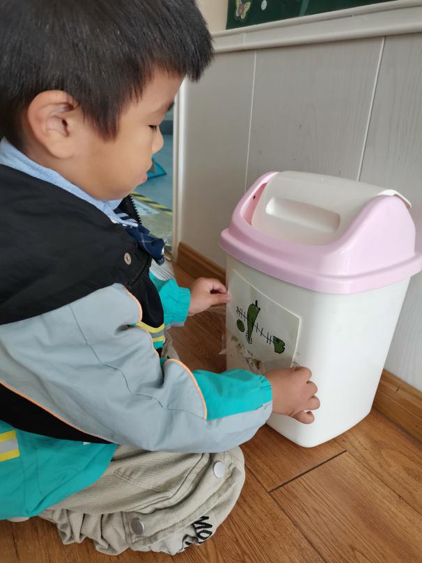 laji报道_html_46780c55.jpg