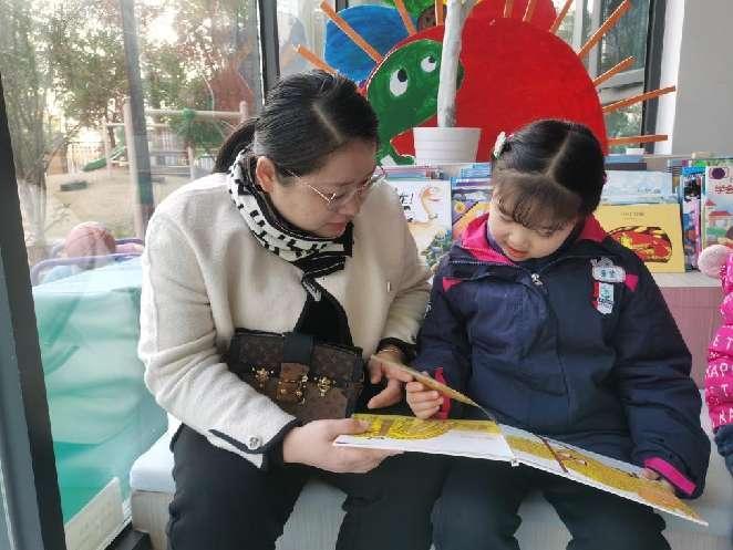 【生命迈幼 相伴互助】家园同心  育见未来-迈幼三园家长互助团暨大班亲子共读、阅读漂流活动_html_3f6bda85.jpg