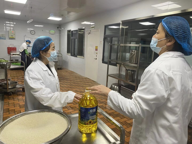 10月督导——“专项督导强园务 优化管理促提升”冯学艺_html_1fdc24b1.png