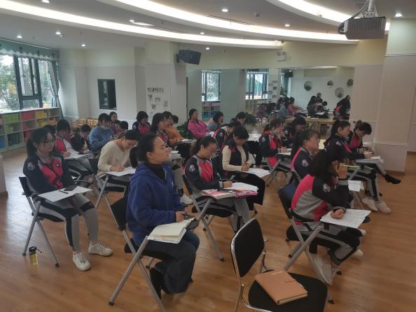 警示教育新闻稿_html_346d35e0.jpg
