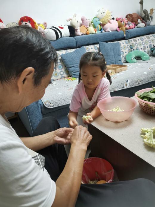 重阳节 报道（带批注）_html_57d305c1.jpg