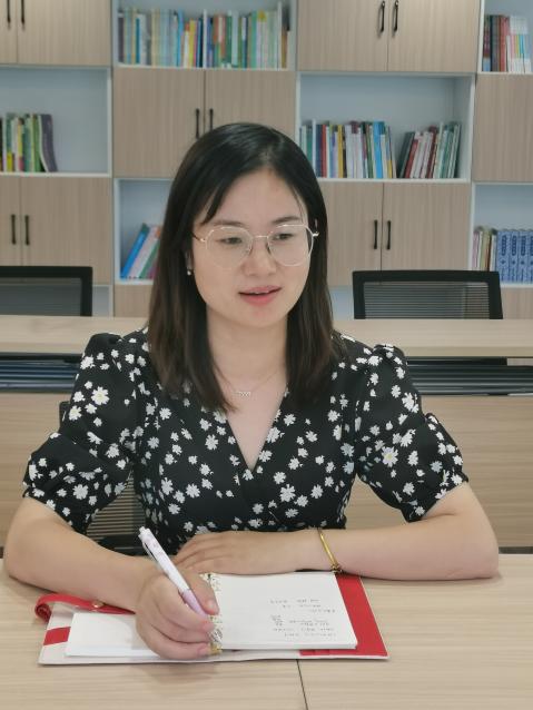 （生命迈幼&middot;专家引领）专家引领明方向 把脉特色促提升_html_m664868d9.jpg