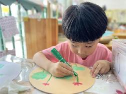 2023.6.21【生活燕幼·园区动态】燕幼中心园：夏至已至 美好始长——中一班夏至节气活动_html_m18455527.jpg