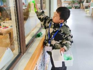 20241231【生活燕幼·园区动态】燕鸣苑分园：“寻年记，集五福”——庆祝元旦系列活动_html_m571bb809.jpg