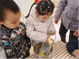 20250103【生活燕幼·园区动态】“节气食光里，共育润童行”——舌尖上的节气之小寒_html_mfaedf46.png