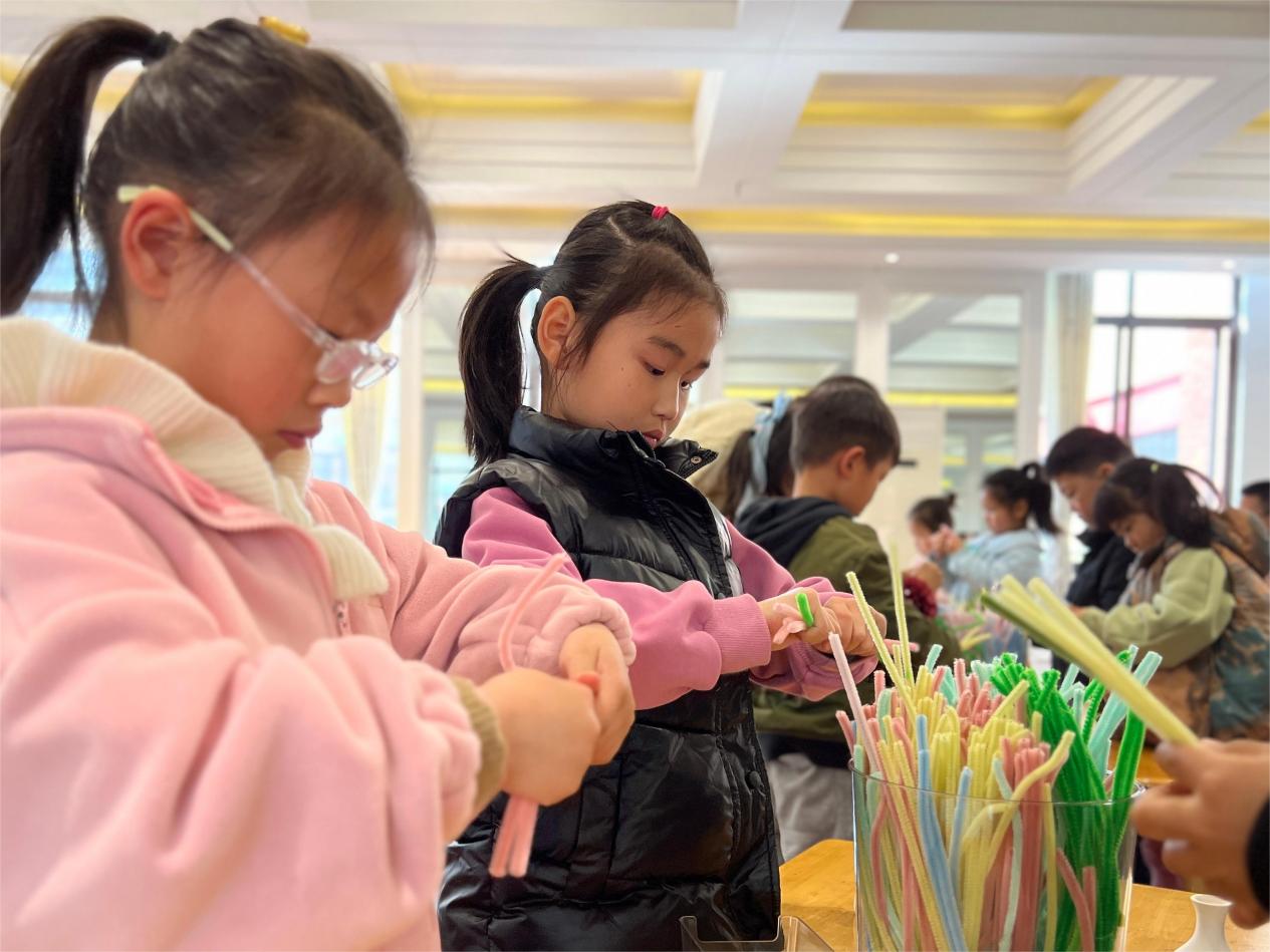 20240322新疆乌苏市教育参访团交流活动_html_m48c219dc.jpg