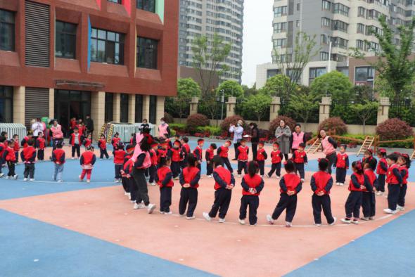 20210416新城早操_html_1f45c87e.jpg