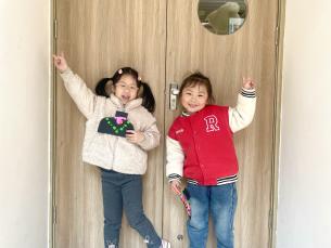 20240308 【生活燕幼·园区动态】人间最美三月天 家园共育绽芳华——三八节亲子手工暨家长学校活动_html_6417ea86.jpg