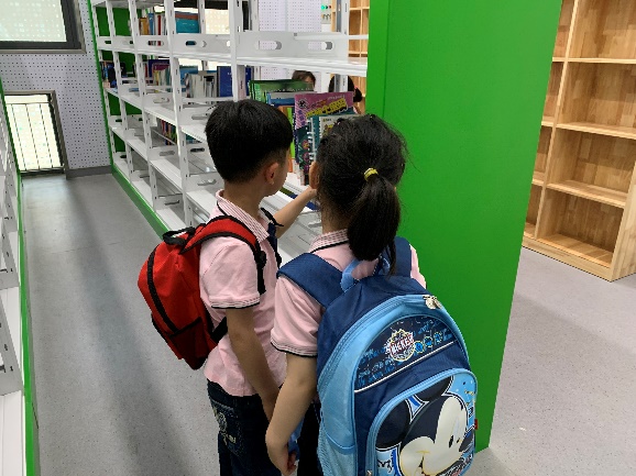 走进小学_html_6c59924b.jpg