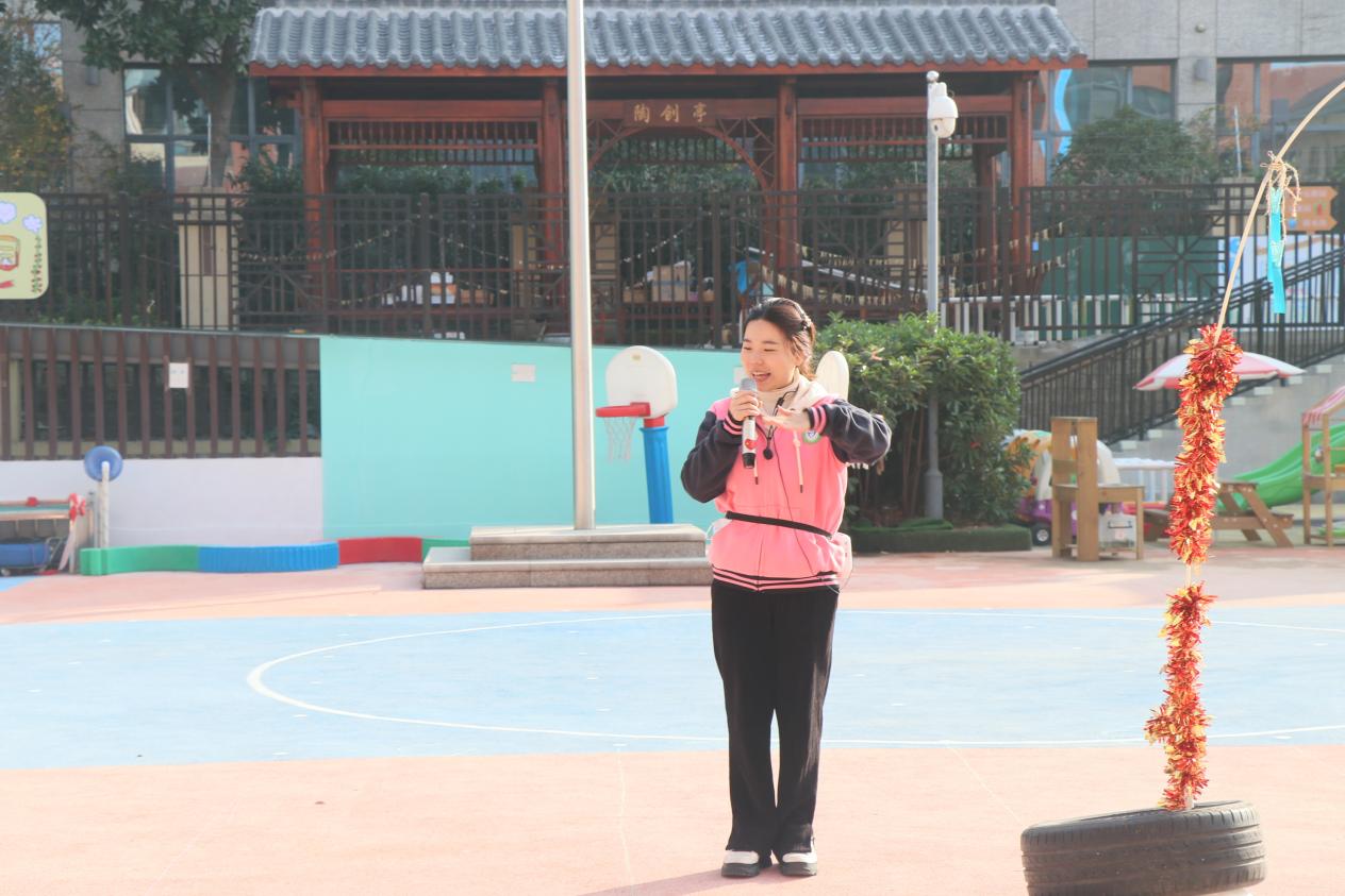 20221115新城园区中班年级组运动会新闻(1)_html_m21679c18.jpg