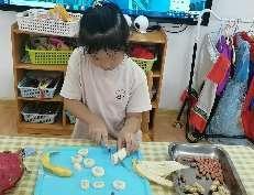 20230908 【生活燕幼•班级动态】  燕幼中心园：“白露秋分夜，一夜凉一夜”_html_5c115c6b.jpg
