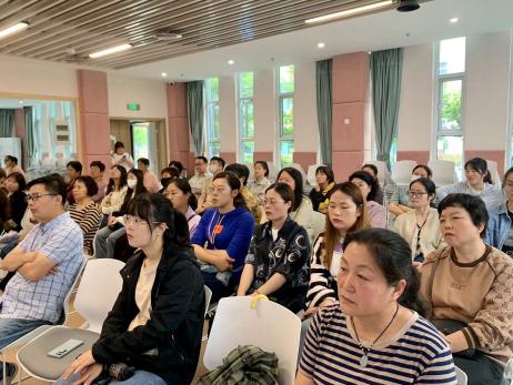 20240511【生活燕幼·园区动态】“孩子会自理 家庭更幸福”——风行栖霞讲师团活动_html_239a0290.jpg