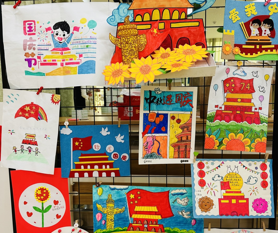 【生活燕幼·年级组动态】下庙分园： “月满中秋，欢聚国庆”——迎中秋国庆音乐会活动_html_778cdb7b.jpg