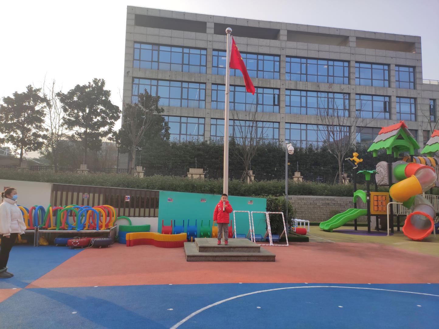 20201228 大三班升旗_html_590a9224.jpg