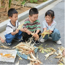 20251018【生活燕幼】“诞辰纪念行知先生 ，陶娃传承教育之光”——纪念陶行知诞辰134周年活动新闻稿_html_m40bc3d21.png
