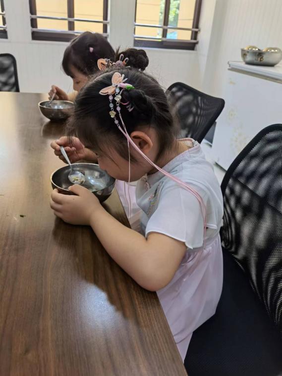 20220601新城食堂比拼_html_34347cc2.jpg