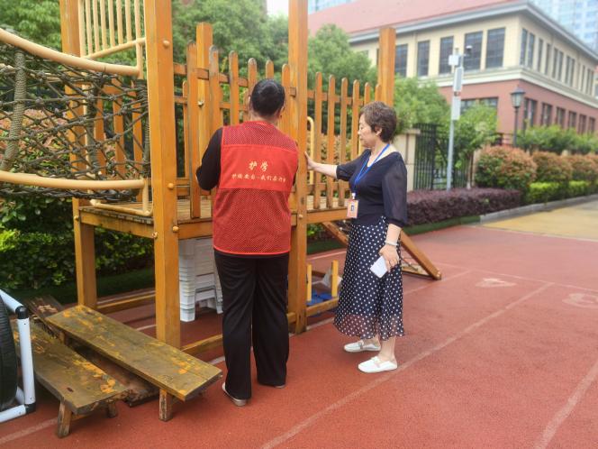 20250521【生活燕幼·安全第一】筑牢安全防线，守护成长乐园_html_m7829e00b.jpg