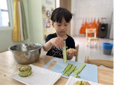 20240607【生活燕幼·园区动态】“五月初五 端午安康”——燕幼燕鸣苑分园端午节活动_html_57c5c7f3.png