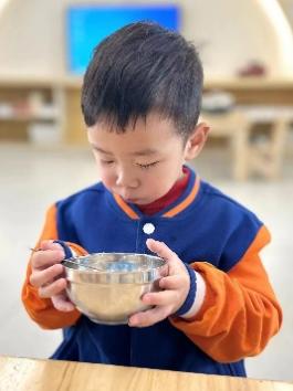 20231108  【生活燕幼·园区动态】“秋韵正浓时，悄然迎立冬”——舌尖上的节气之立冬_html_742bef8b.jpg